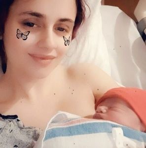 Meet your Posher, Karrie